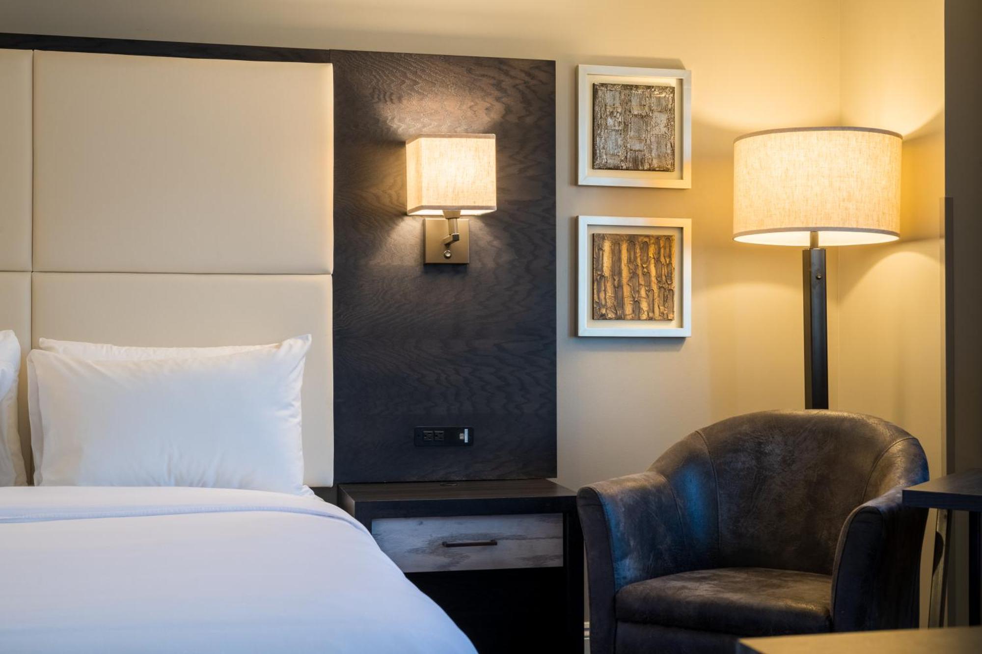 Crowne Plaza Hotel Moncton Downtown By Ihg Eksteriør billede