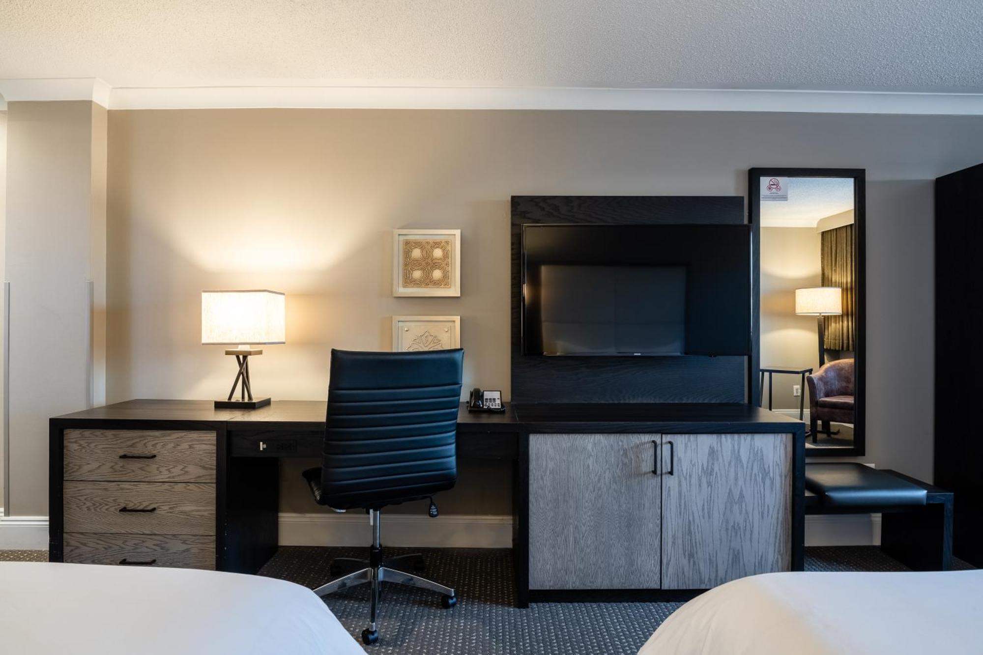 Crowne Plaza Hotel Moncton Downtown By Ihg Eksteriør billede
